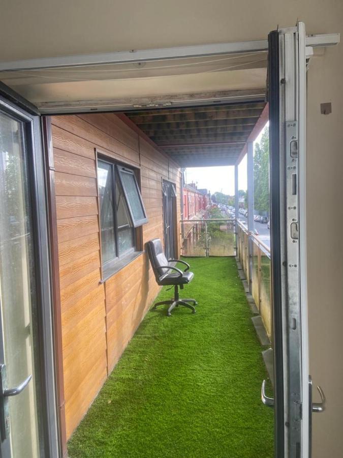 Cosy Living Apartment Camberley Bagian luar foto